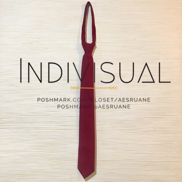 Women’s burgundy zip up tie - Picture 2 of 6